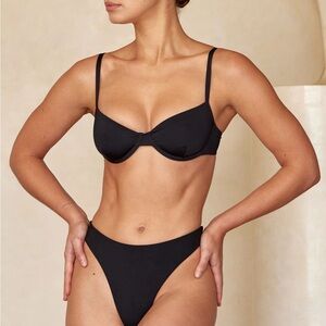 NWT Monday Swimwear Capri Bikini Top Black M